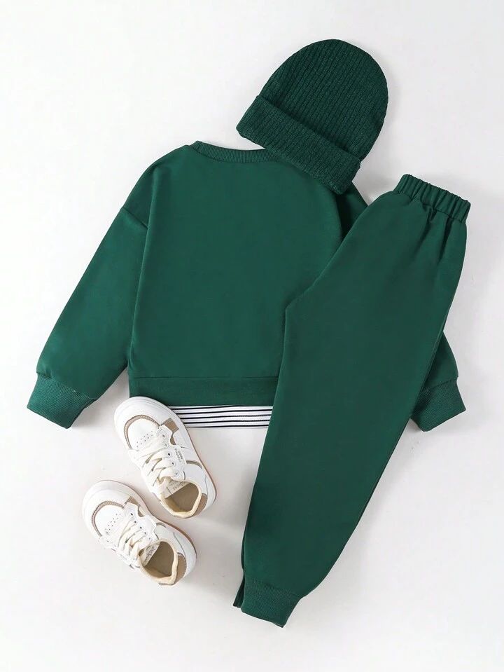 Glozin Kids Green Daisy Printed Tracksuit – Stylish Sweatshirt & Jogger Set for Boys & Girls (1–14 Years)